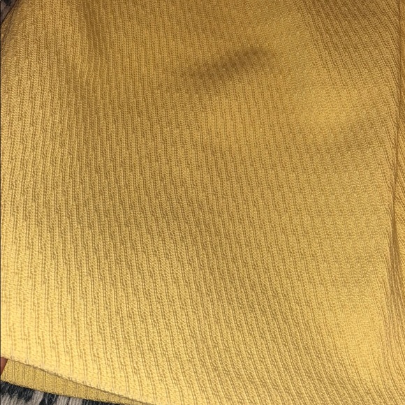 Zara Yellow Mini Skirt - Picture 6 of 6